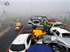 تصویر یک اتفاق نادر در ایران: تصادف زنجیره ای ۳۰ خودرو در برف بدون تلفات جانی 