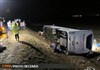 تصویر واژگونی اتوبوس در جاده دماوند / نجات ۱۲ مسافر گرفتار 