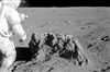 تصویر سطح ماه فضانوردان را با خطر برق گرفتگی مواجه می‌کند