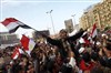 تصویر ظهور امام زمان دورغین در میدان التحریر+ تصویر