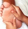 تصویر علت و درمان ورم پا در بارداری