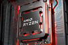 تصویر پردازنده دسکتاپ Ryzen 9 9900X لیست بنچمارک تک‌هسته‌ای گیک‌بنچ را با قدرت فتح کرد