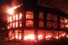 تصویر شورش، غارت و آتش‌سوزی در شمال لندن / عکس 