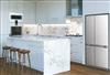 تصویر طراحی آشپزخانه ای شیک و زیبا با یخچال فریزر جدید میتسوبیشی