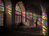 تصویر شعبده نور خورشید و شیشه‌های رنگی در مسجد نصیرالملک شیراز/عکس روز نشنال جئوگرافیک 